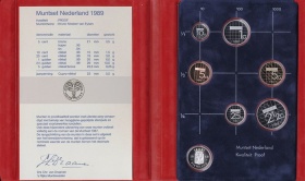 Authentic souvenir of Dutch coin yearset, Guilders Beatrix - Hfl. 0,05 -till Hfl. 5,00 Quality: Proof Packaging: de luxe, including silver Province medal